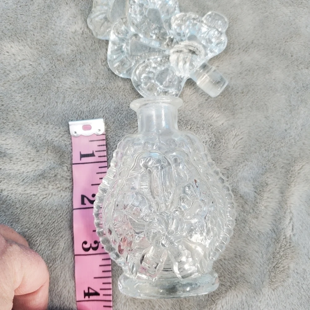 N/A cut glass